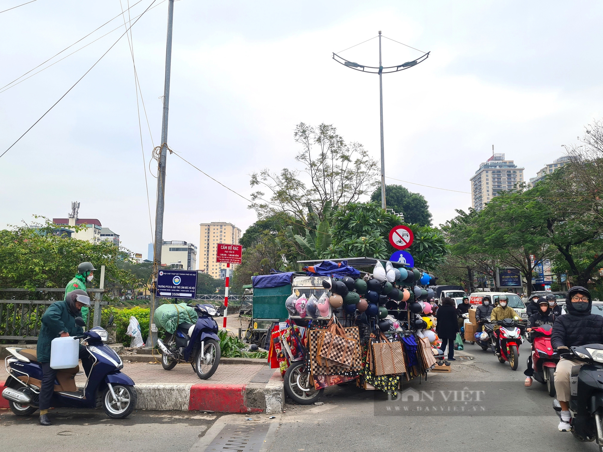 Cận cảnh tuyến đường gần 4 km dành riêng cho xe đạp tại Hà Nội- Ảnh 2.