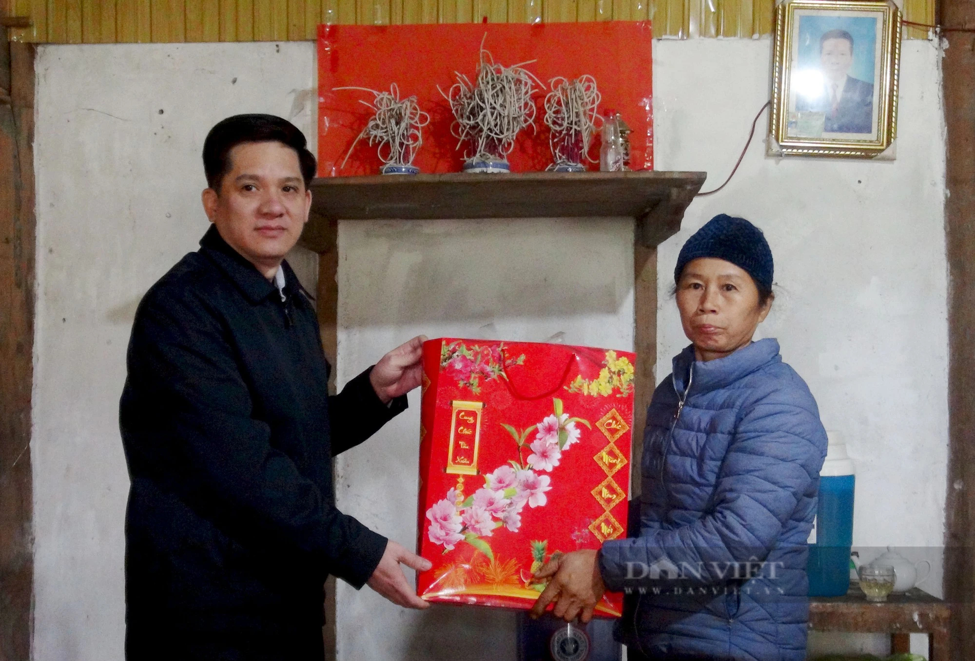 Phó Chủ tịch Ban Chấp hành Trung ương Hội Nông dân Việt Nam Phạm Tiến Nam tặng quà Tết tại Bắc Kạn- Ảnh 4.