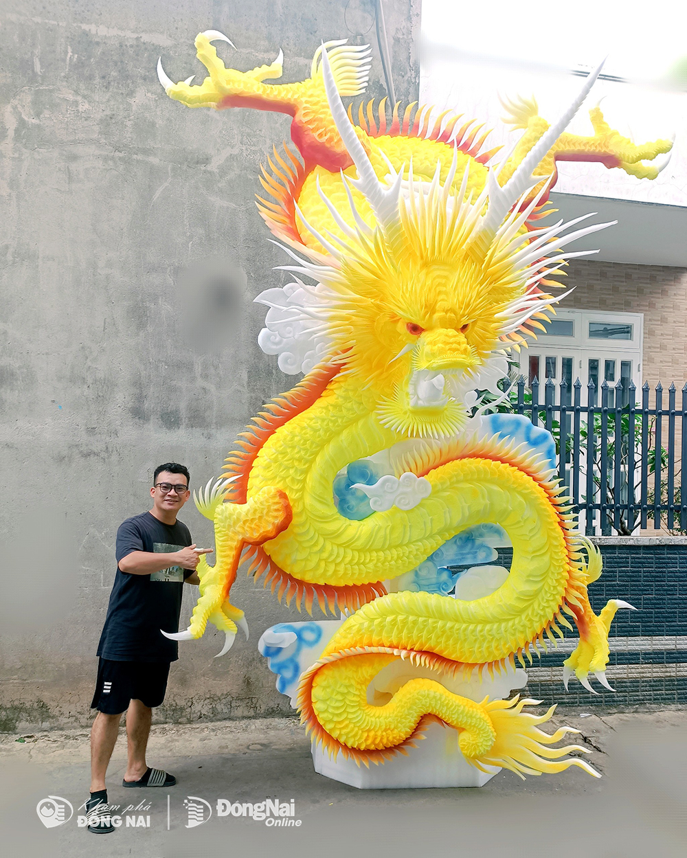 Cận cảnh ‘siêu phẩm’ chạm khắc hình rồng chế tác tại Biên Hòa ở Đồng Nai đã xuất khẩu đi nước ngoài- Ảnh 2.