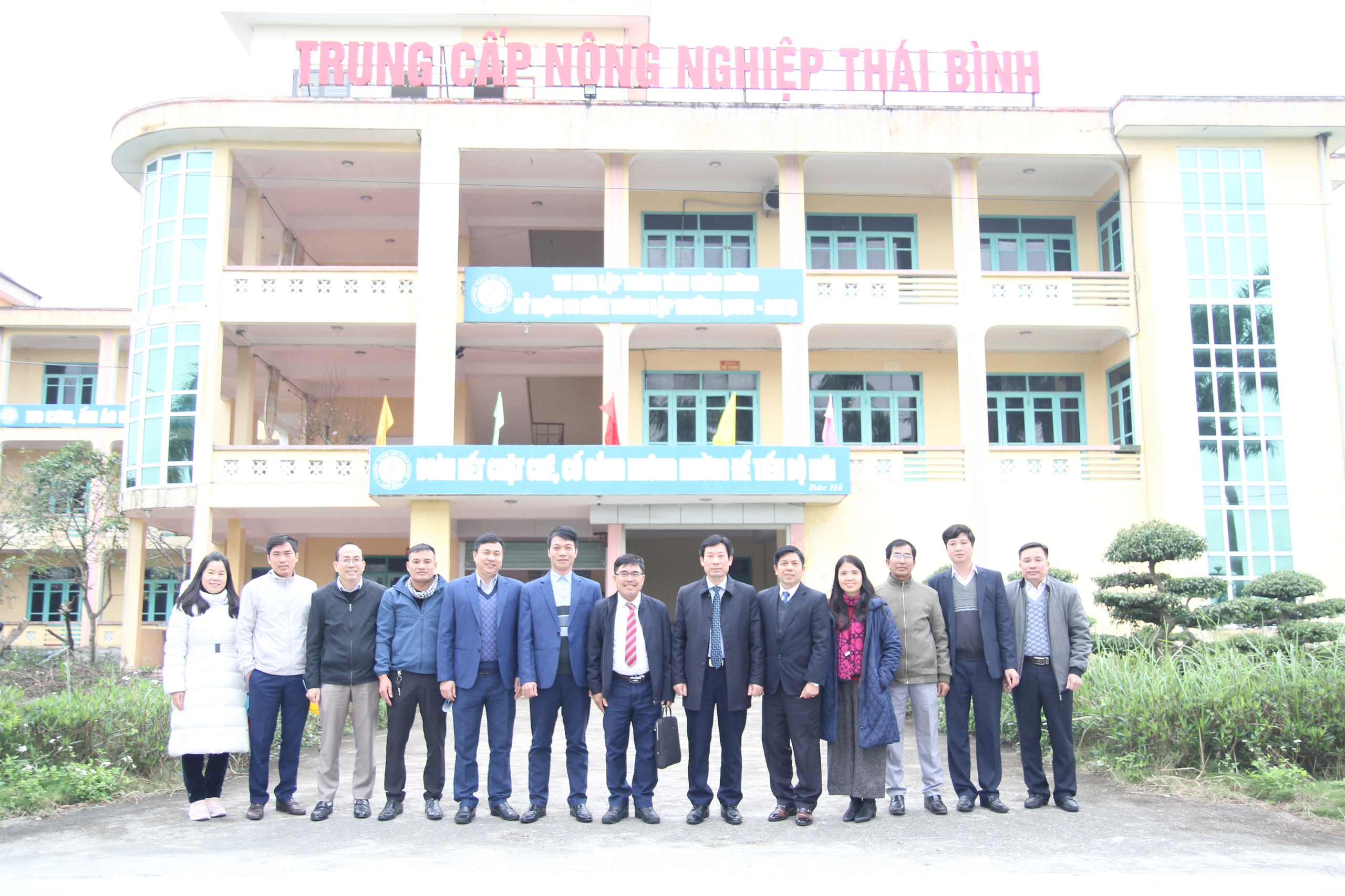 Phó Chủ tịch TƯ Hội NDVN Nguyễn Xuân Định thăm, làm việc với Trường trung cấp Nông nghiệp Thái Bình- Ảnh 14.