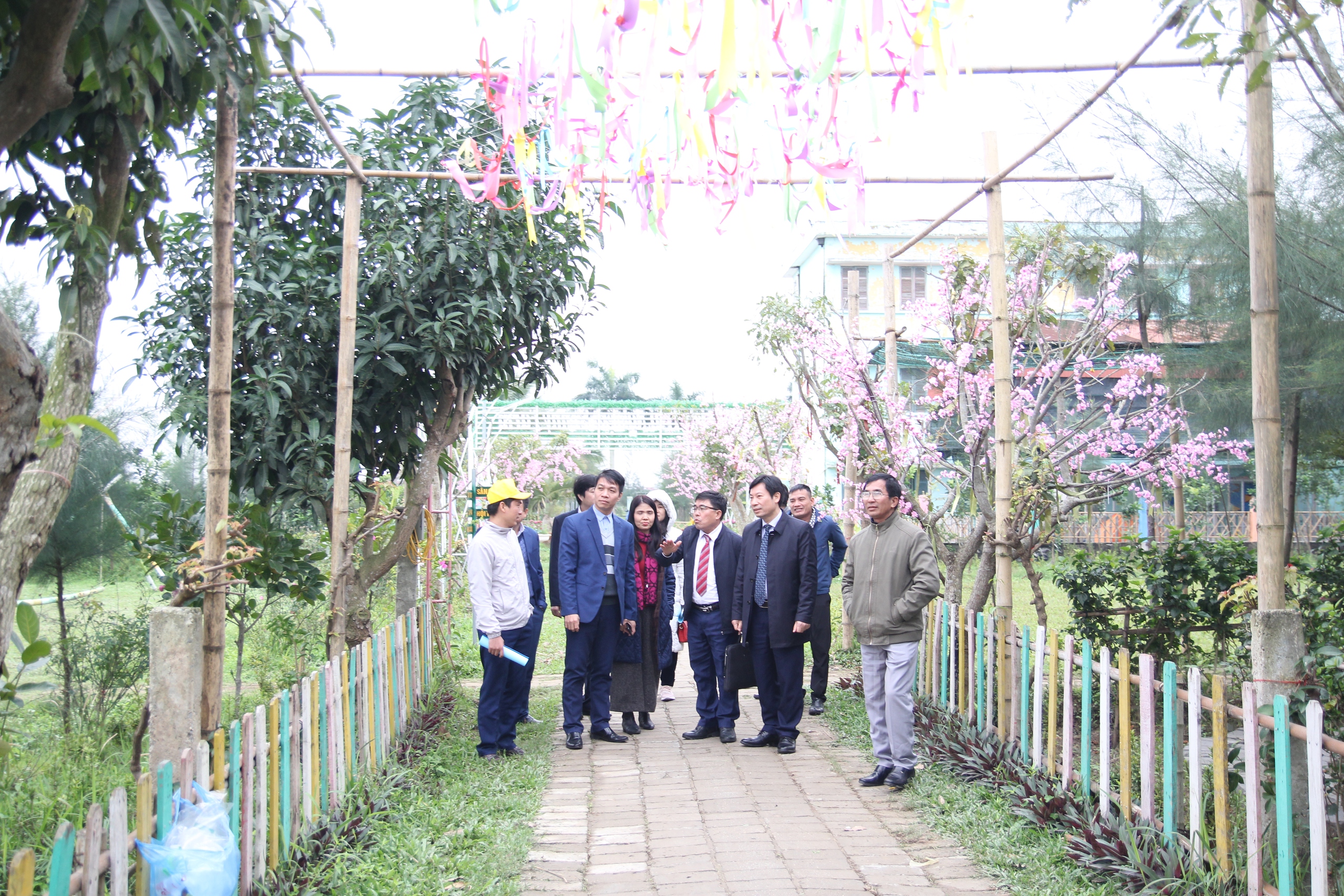 Phó Chủ tịch TƯ Hội NDVN Nguyễn Xuân Định thăm, làm việc với Trường trung cấp Nông nghiệp Thái Bình- Ảnh 7.