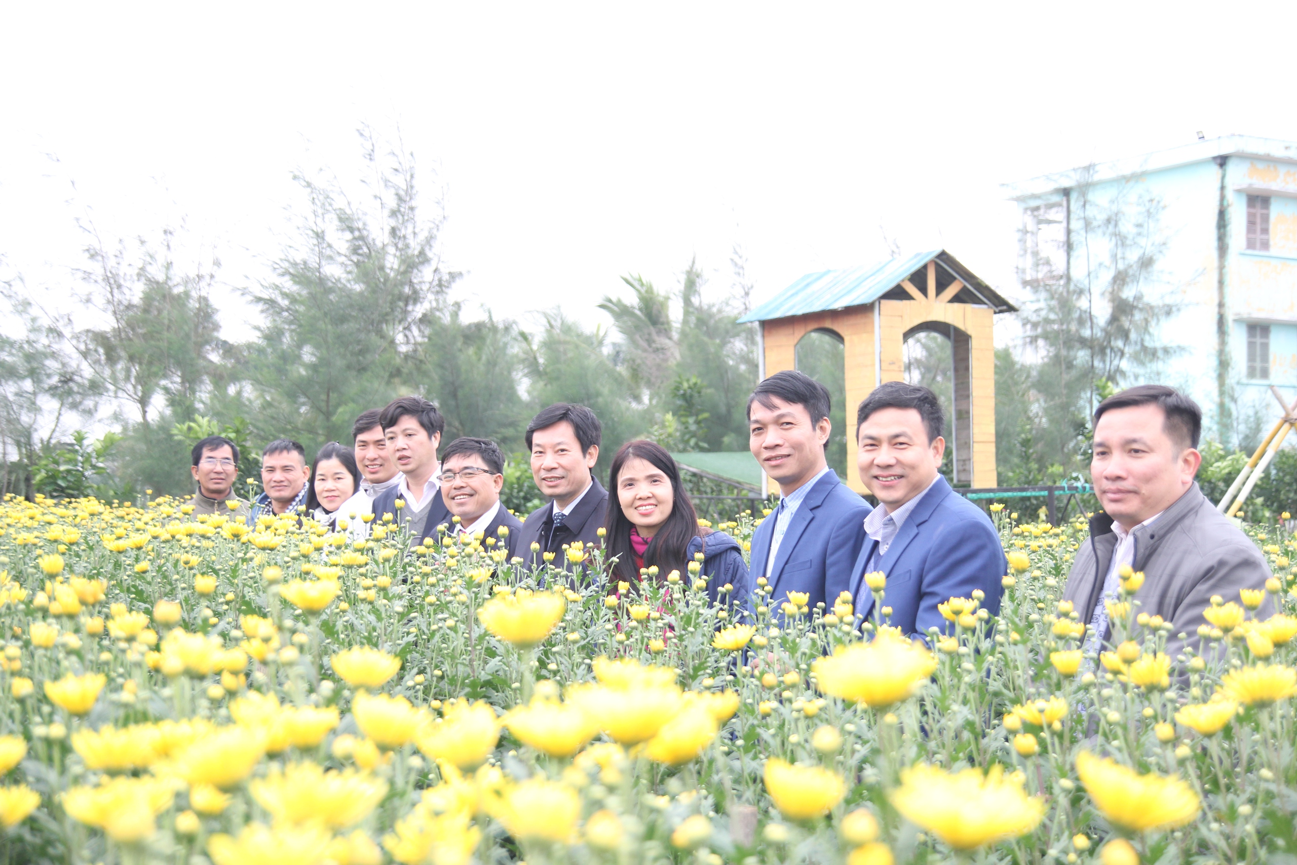 Phó Chủ tịch TƯ Hội NDVN Nguyễn Xuân Định thăm, làm việc với Trường trung cấp Nông nghiệp Thái Bình- Ảnh 10.