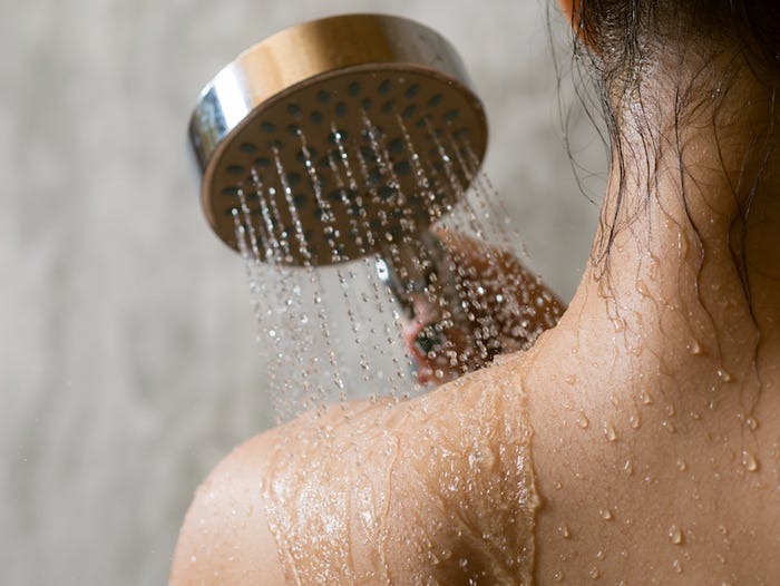 Cách tắm vào mùa đông để giữ sức khỏe, tránh nhồi máu cơ tim- Ảnh 1.