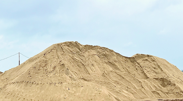 "Lùng bùng" giá cát tại mỏ ở Quảng Ngãi- Ảnh 6.
