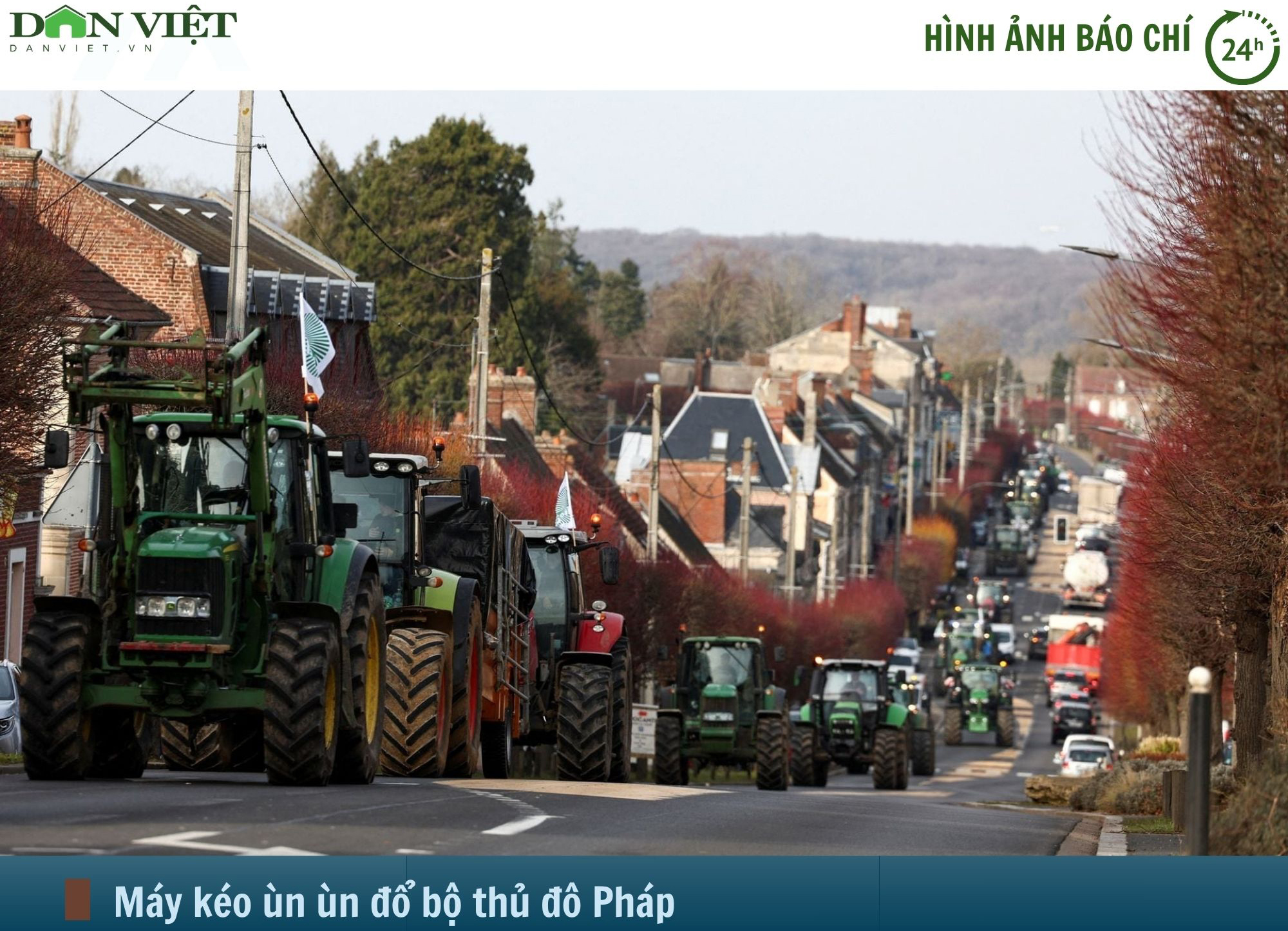 Hình ảnh báo chí 24h: Hàng nghìn máy kéo ùn ùn đổ bộ thủ đô nước Pháp- Ảnh 1.