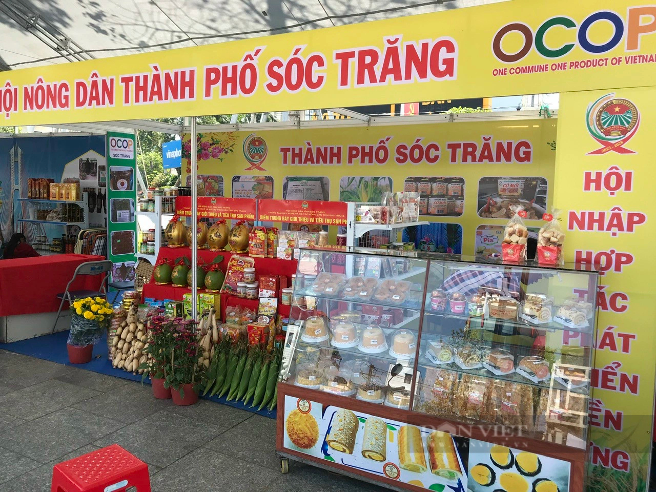 30 gian hàng tham gia Phiên chợ nông sản an toàn-chất lượng lần thứ III tỉnh Sóc Trăng- Ảnh 2.