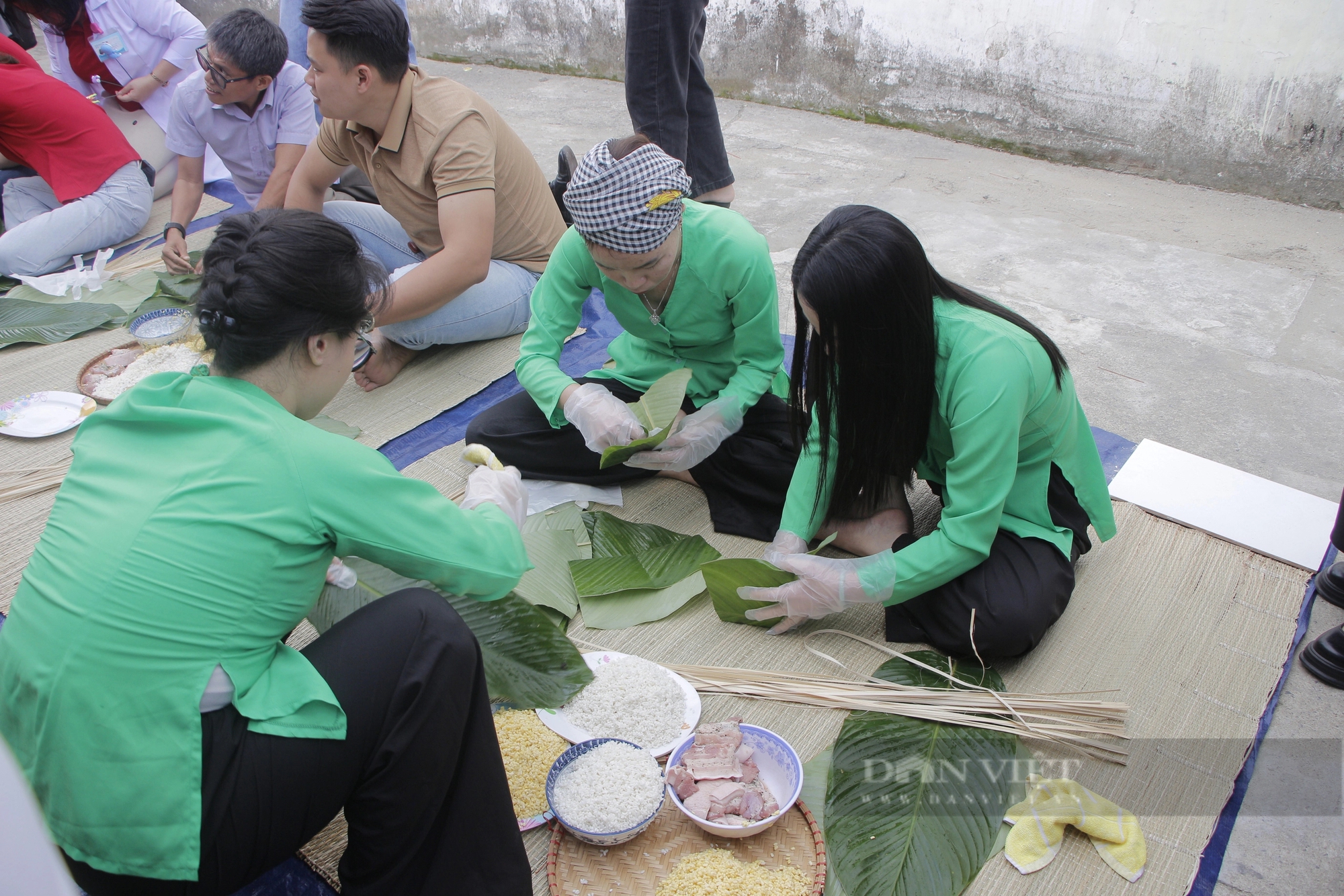 Bác sĩ, bệnh nhân cùng gói bánh chưng đón Tết tại Đà Nẵng- Ảnh 4.