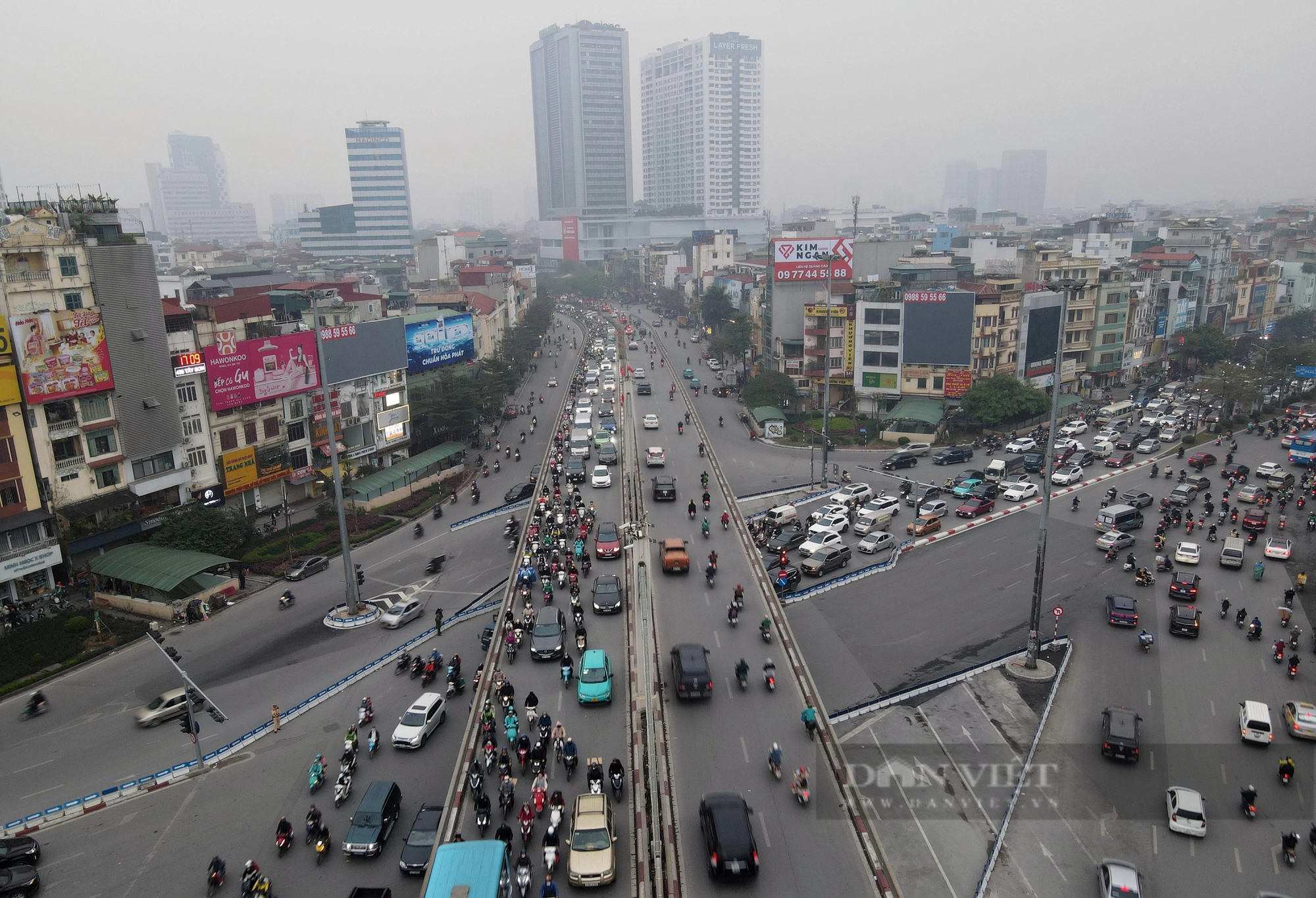 Ngã Tư Sở trong giờ cao điểm ngày Tết sau một thời gian tổ chức lại giao thông- Ảnh 6.