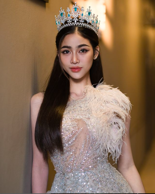 Nhan sắc xinh đẹp của Hoa hậu người Thái Lan vừa bị tước vương miện vì mang bầu- Ảnh 2.