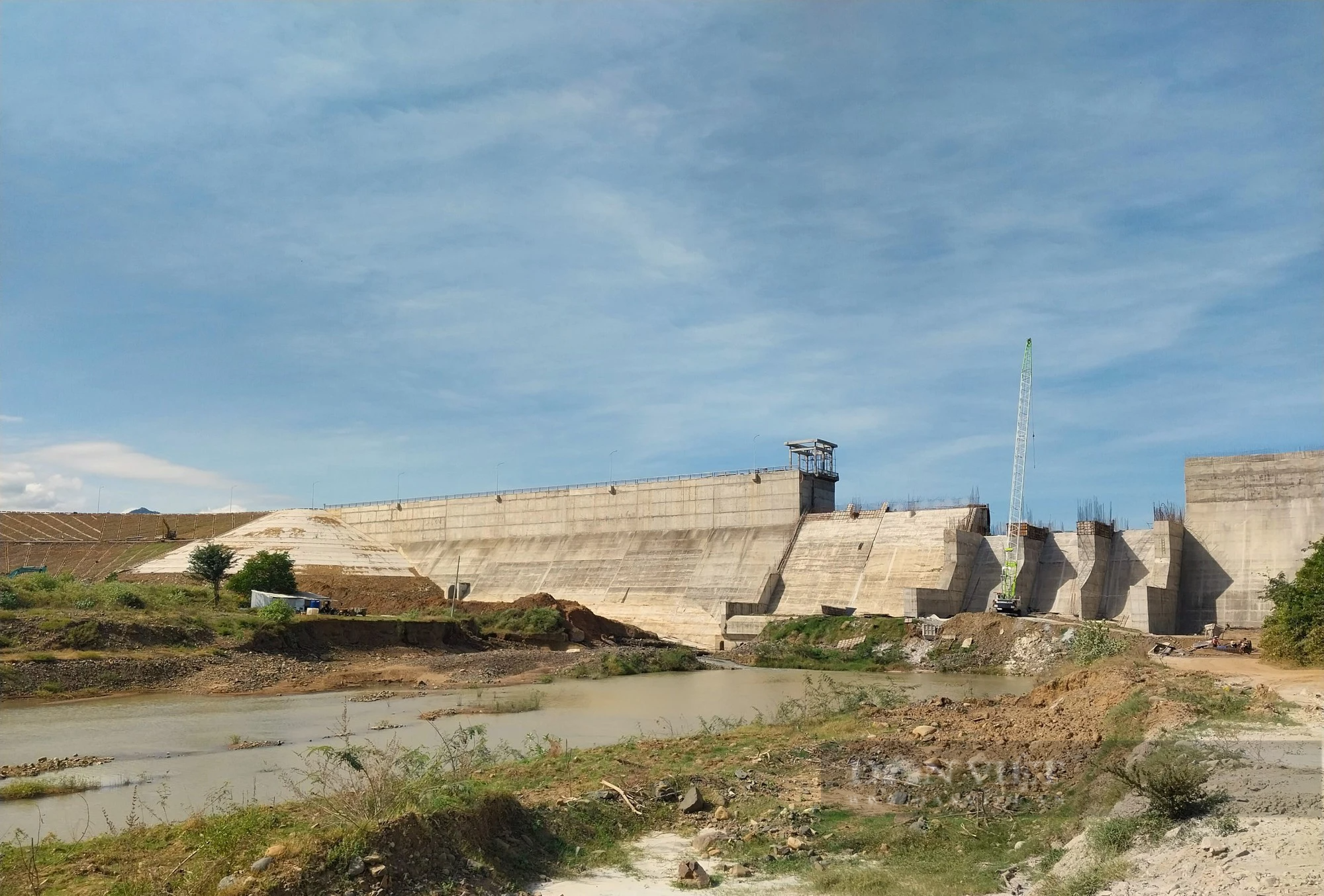 Dự án hồ chứa nước Sông Than hơn 1.000 tỷ đồng ở Ninh Thuận vì sao chậm tiến độ?- Ảnh 1.
