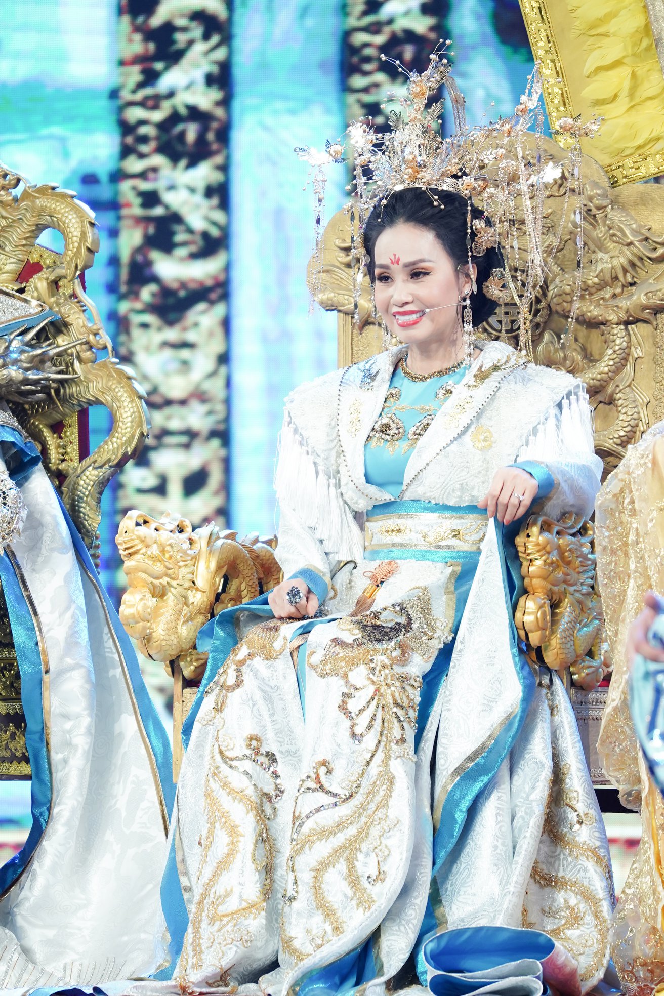 NSƯT Kim Tử Long lần đầu đóng vai Ngọc Hoàng trong Táo Xuân 2024- Ảnh 3.