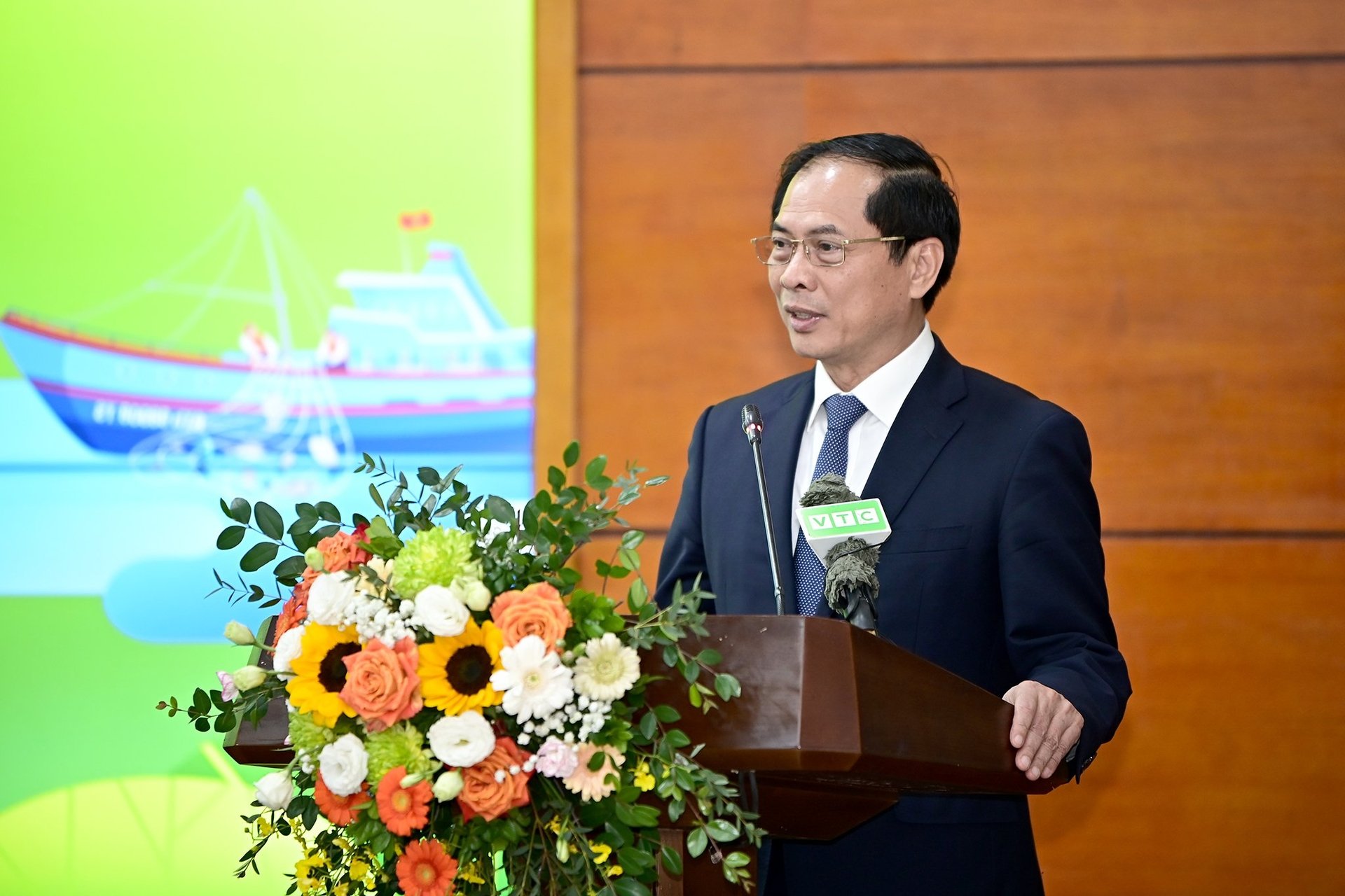 Bộ trưởng Bộ Ngoại giao Bùi Thanh Sơn: Thế giới bày tỏ ngưỡng mộ với những gì Việt Nam làm được trong nông nghiệp- Ảnh 1.