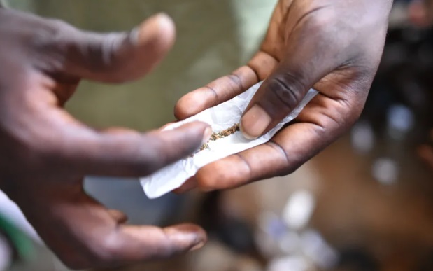 Bên trong đại dịch ma túy ‘xác sống’ càn quét Tây Phi- Ảnh 2.