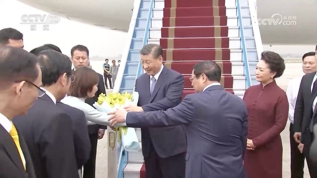 Chân dung nữ sinh tặng hoa cho Tổng Bí thư, Chủ tịch nước Tập Cận Bình với loạt thành tích 'khủng'- Ảnh 1.