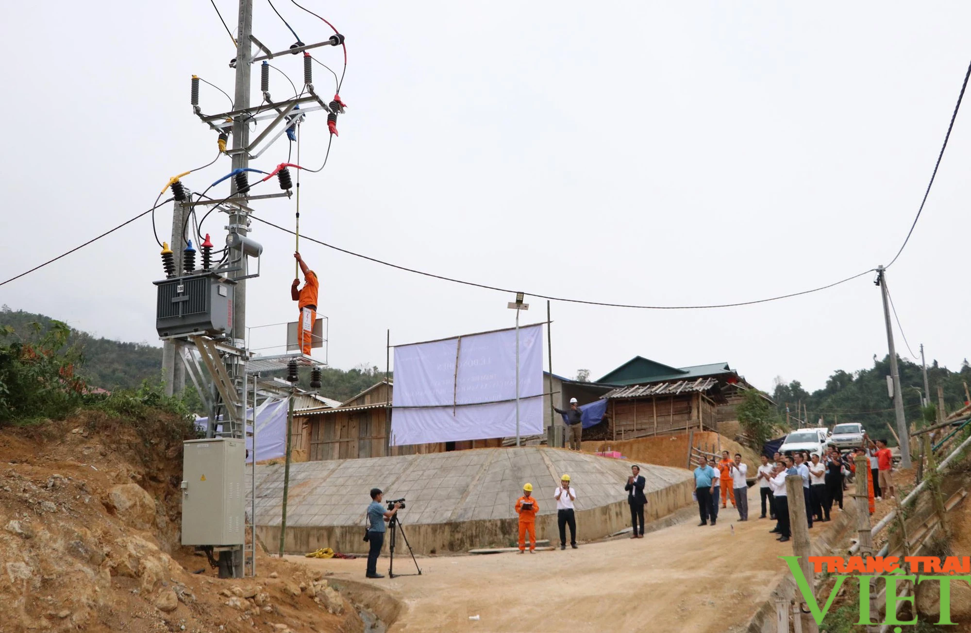 Kỷ niệm 20 năm thành lập tỉnh Lai Châu: 97% hộ dân được sử dụng điện lưới quốc gia- Ảnh 5.