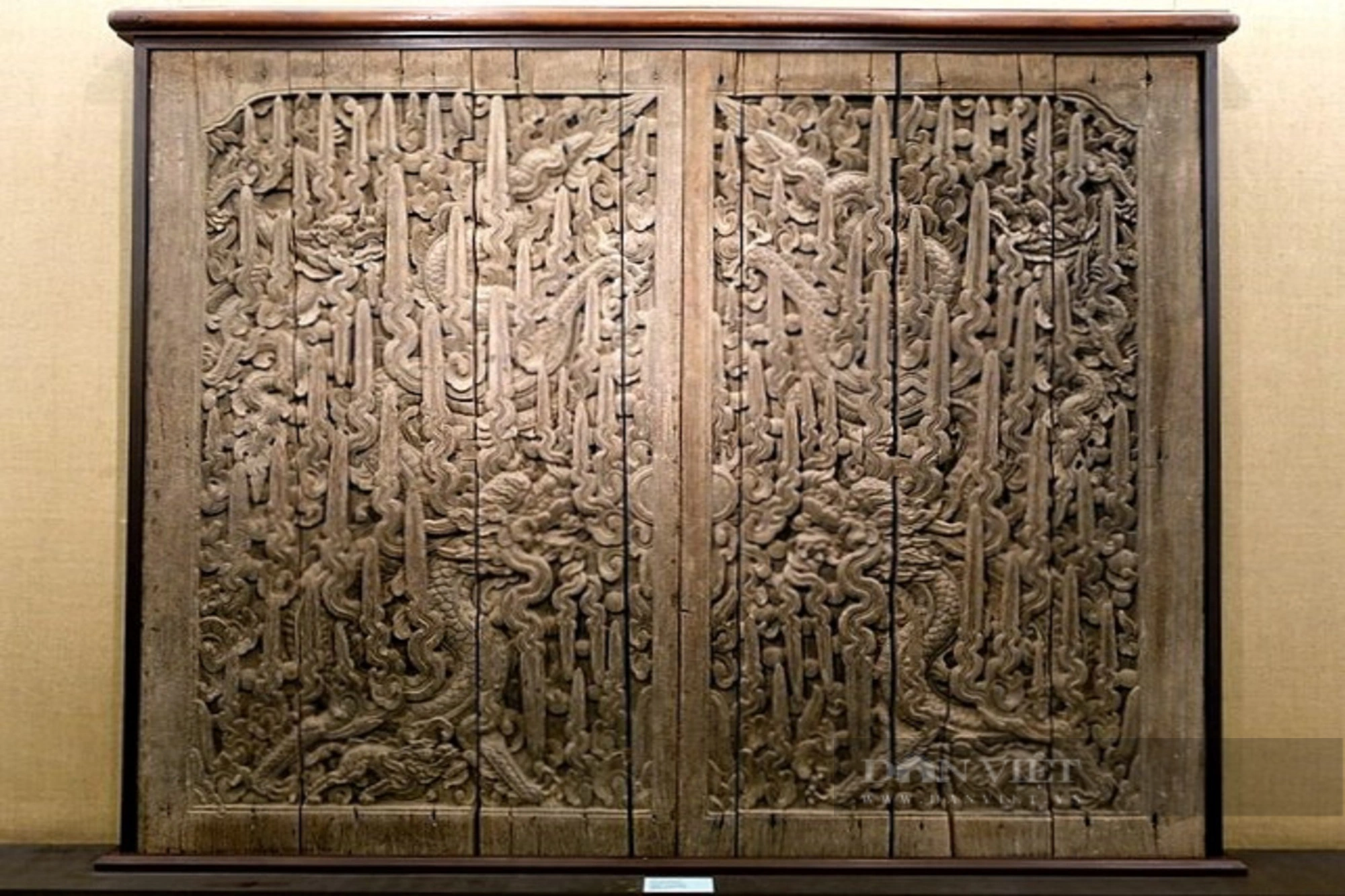 Bộ cánh cửa “lưỡng long chầu nhật” của chùa Keo ở Thái Bình là bảo vật Quốc gia có gì đặc biệt?- Ảnh 2.