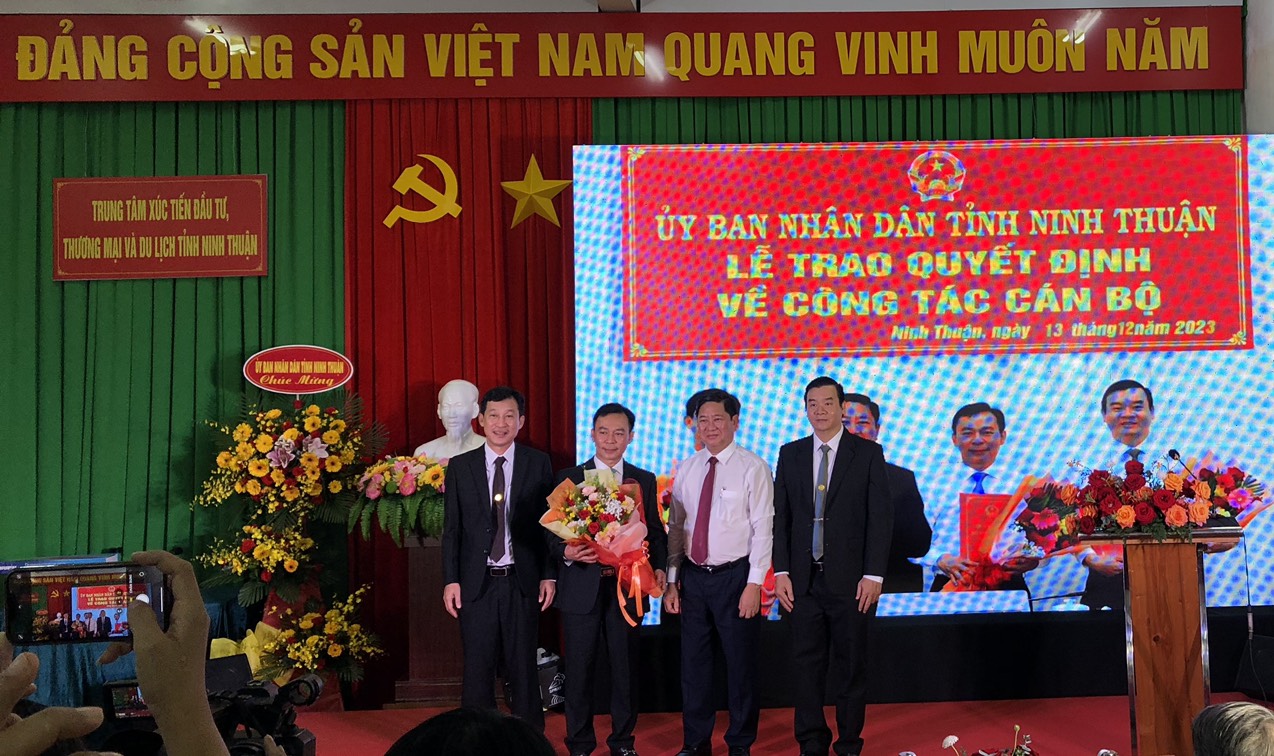 Ra mắt Ban giám đốc Trung tâm Xúc tiến Đầu tư, Thương mại và Du lịch tỉnh Ninh Thuận- Ảnh 1.