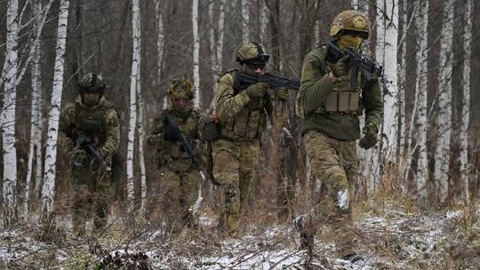 Đại tá Ukraine cảnh báo về sự điều động chưa từng có của quân đội Nga - Ảnh 1.