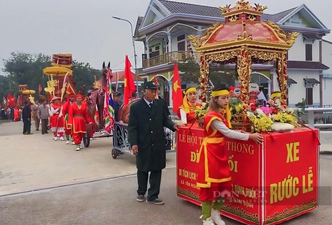 Ở một làng cổ Nam Định, thấy bức tường kỳ lạ dượng lên bằng cây duối trăm tuổi quanh ngôi đình cổ- Ảnh 9.