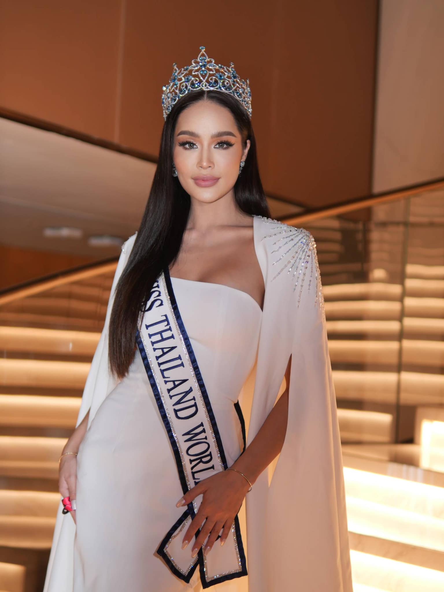 Hoa hậu Mai Phương bất ngờ nhận "tin vui" trước ngày thi Miss World 2023, vẫn bị mỹ nhân Thái Lan "vượt mặt"?- Ảnh 3.
