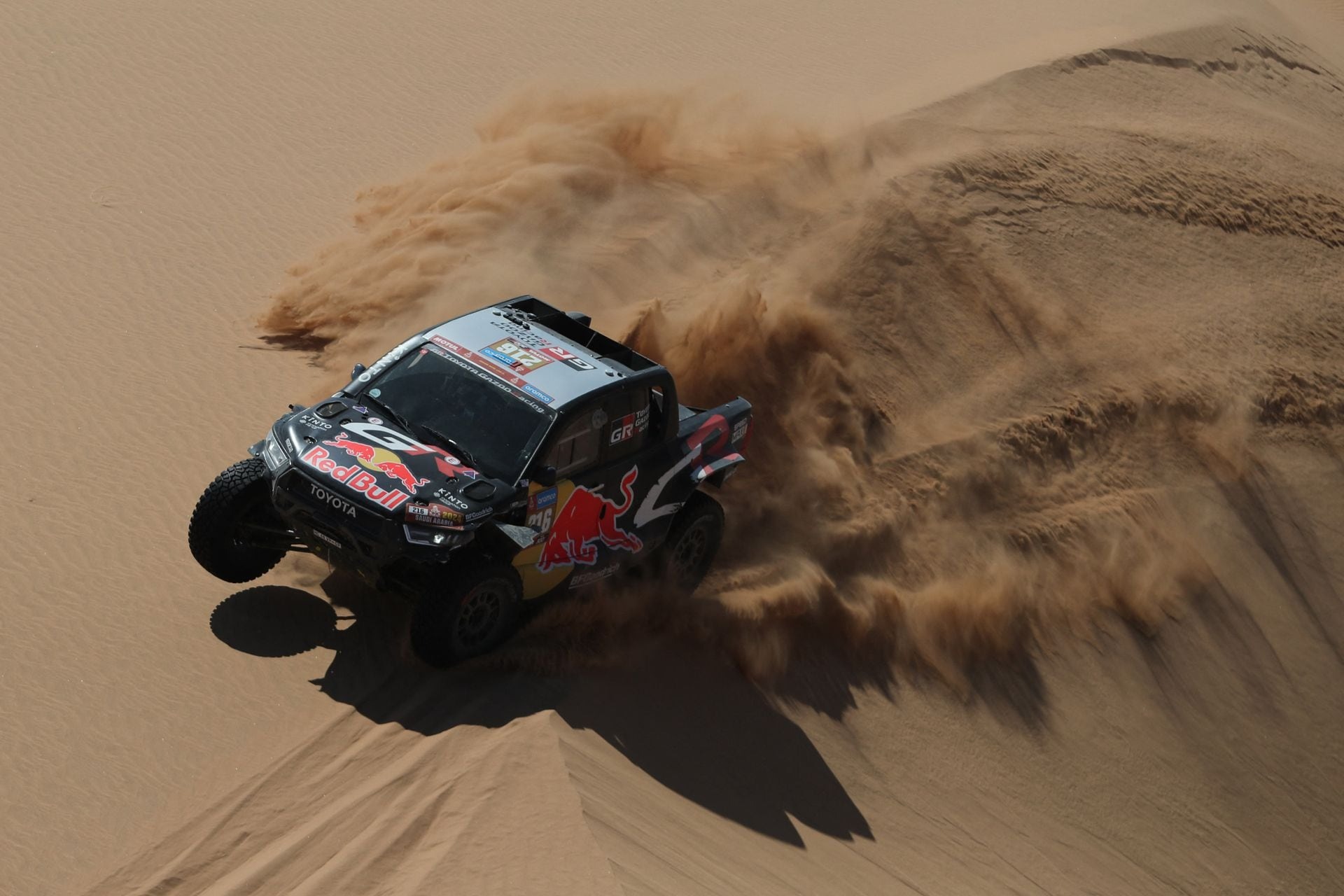 Cận cảnh những chiếc xe chạy xuyên sa mạc tại cuộc đua khắc nghiệt nhất thế giới- Ảnh 2.