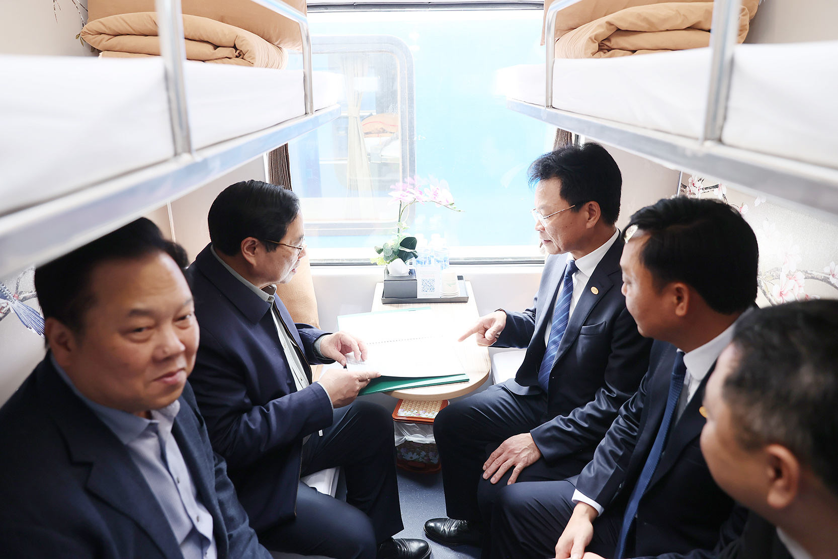 Thủ tướng Phạm Minh Chính đánh giá cao sự thay đổi của ngành Đường sắt- Ảnh 5.