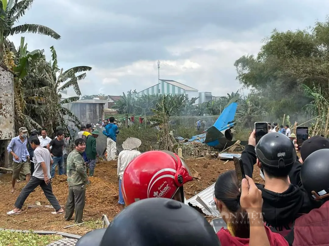Vụ máy bay quân sự rơi ở Quảng Nam: Người dân tại hiện trường kể lại sự việc- Ảnh 4.