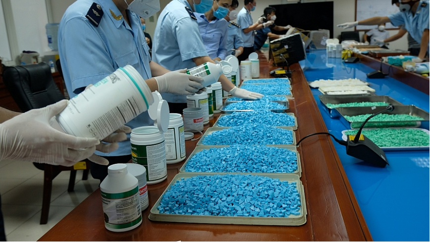 Ngành Hải quan bắt 2,8 tấn ma túy qua đường hàng không, cửa khẩu và đường biển- Ảnh 1.