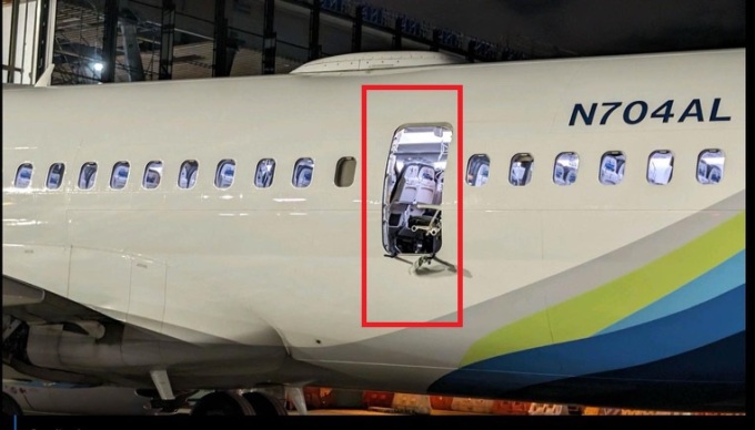 Máy bay Boeing 737 Max 9 lỏng ốc: Nhiều hoài nghi về độ an toàn- Ảnh 2.