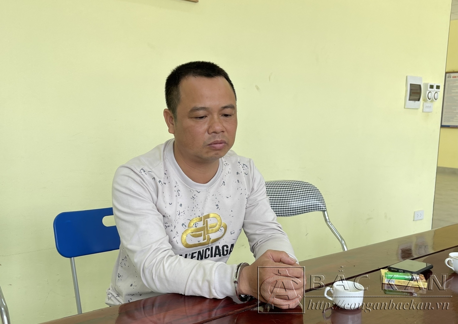 Nghi phạm giết vợ ở Quảng Ninh bị bắt sau hơn 1 ngày lẩn trốn- Ảnh 1.