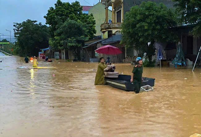 Nghệ An: 200 tỷ kinh phí Trung ương hỗ trợ khắc phục lụt bão năm 2023 chưa thể giải ngân!?- Ảnh 1.