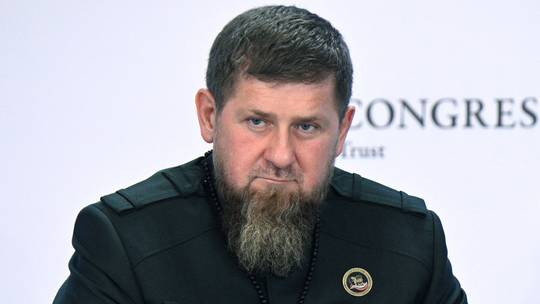 Thủ lĩnh Chechnya đe dọa các nghị sĩ bằng "mối thù đẫm máu" - Ảnh 1.