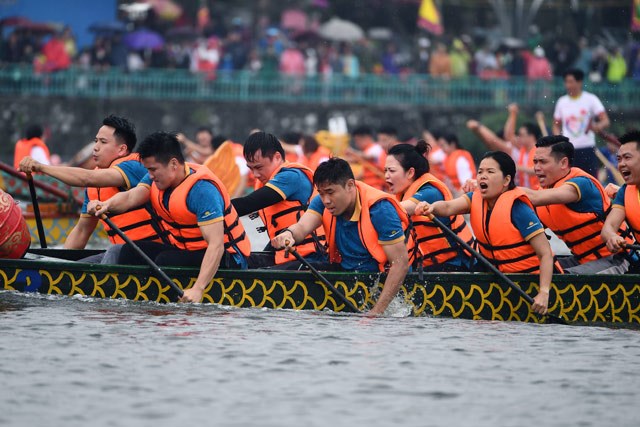 Bơi Chải: Nét Văn Hóa Truyền Thống Mang Tinh Thần Dân Tộc