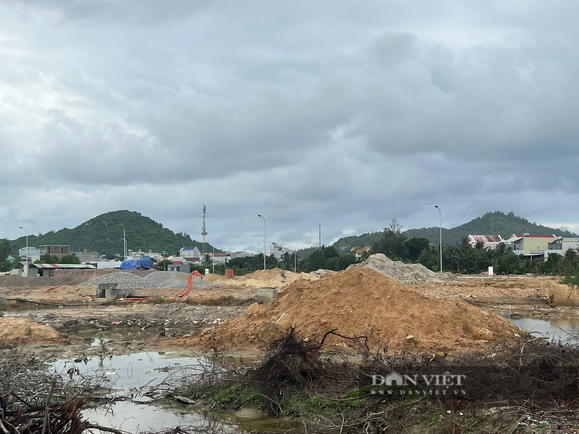 1 nông dân tại Bình Định "tố" doanh nghiệp thi công dự án 93 tỷ đồng, tự ý san ủi hồ nuôi tôm cá- Ảnh 3.