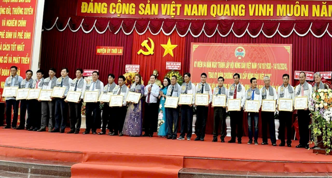 TP.Cần Thơ có 60.795 hội viên nông dân tham gia cài đặt, kích hoạt và sử dụng Nền tảng số NDVN - Ảnh 2.