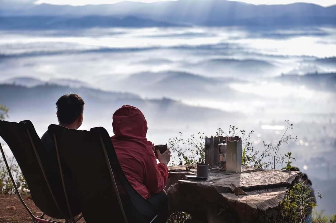 Không phải Tà Xùa, Y Tý đây mới là điểm đến săn mây với view triệu đô khiến giới trẻ săn lùng, thích thú - Ảnh 4.