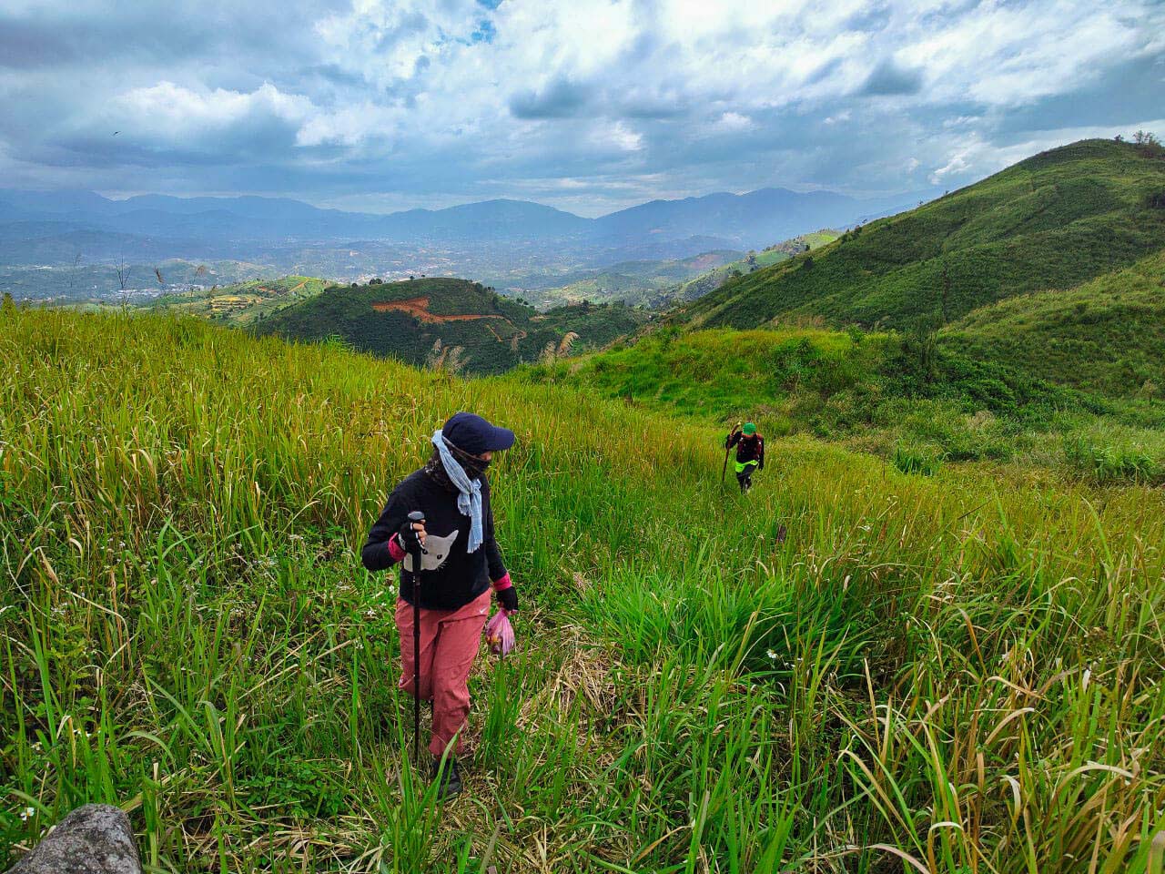 Không phải Tà Xùa, Y Tý đây mới là điểm đến săn mây với view triệu đô khiến giới trẻ săn lùng, thích thú - Ảnh 5.