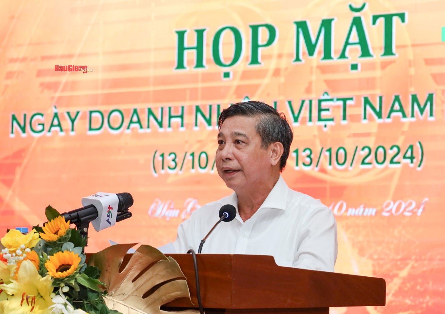 Họp mặt ngày doanh nhân- Ảnh 1.