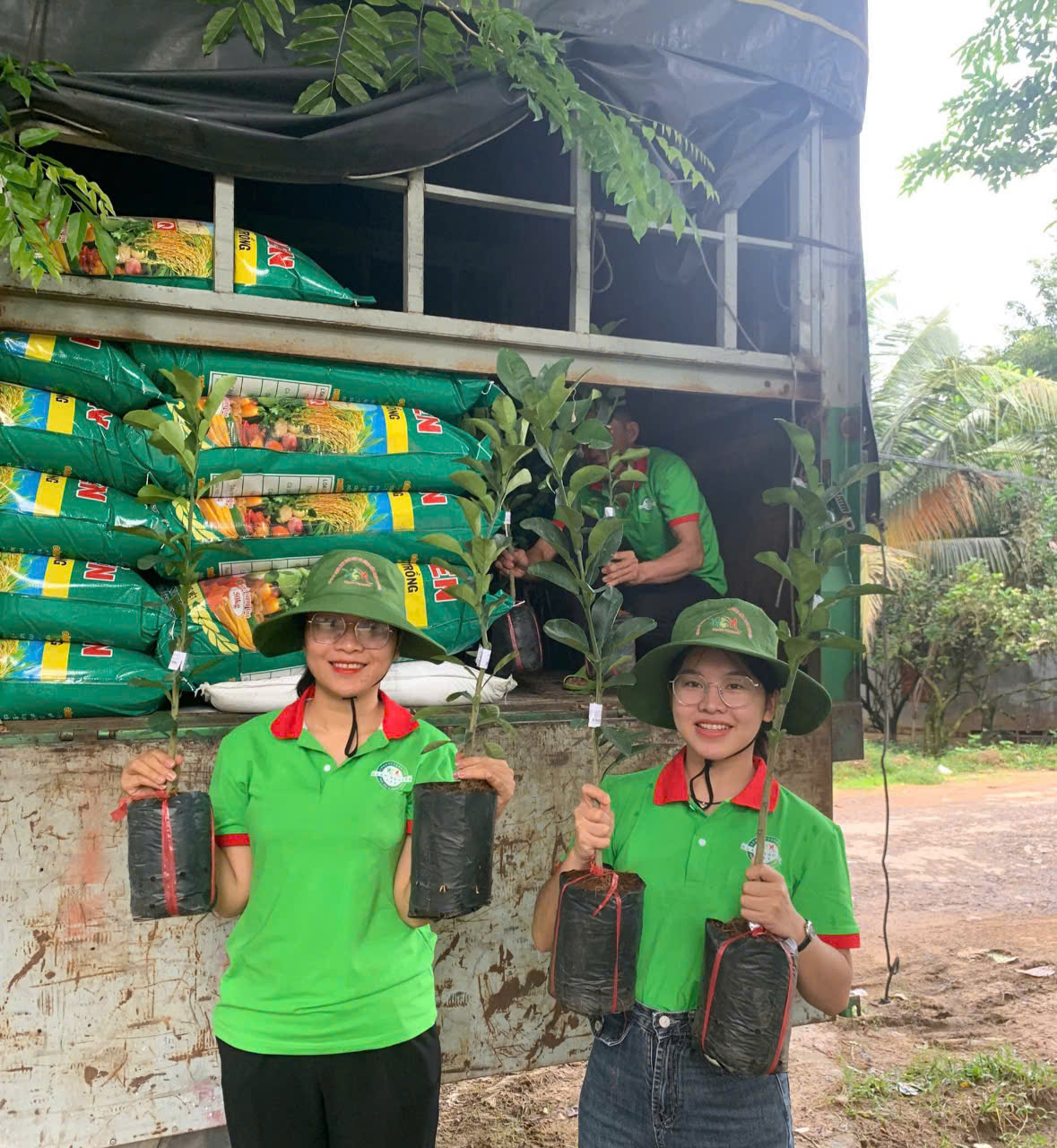 Hỗ trợ kỹ thuật, cây giống và phân bón cho nông dân đồng bào dân tộc Raglai Khánh Vĩnh- Ảnh 2.