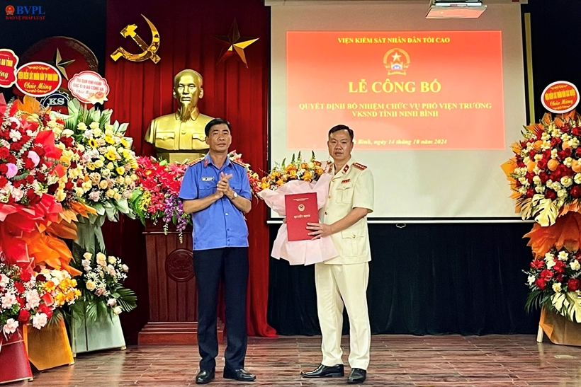 Bổ nhiệm Phó Viện trưởng VKSND tỉnh, chỉ định Bí thư Quận ủy, Huyện ủy - Ảnh 1.