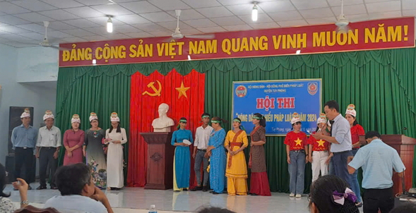 Bình Thuận:"Liên quân" HND Phan Rí Cửa, Hòa Minh, Chí Công đoạt giải nhất Hội thi"Nông dân tìm hiểu pháp luật"năm 2024  - Ảnh 1.