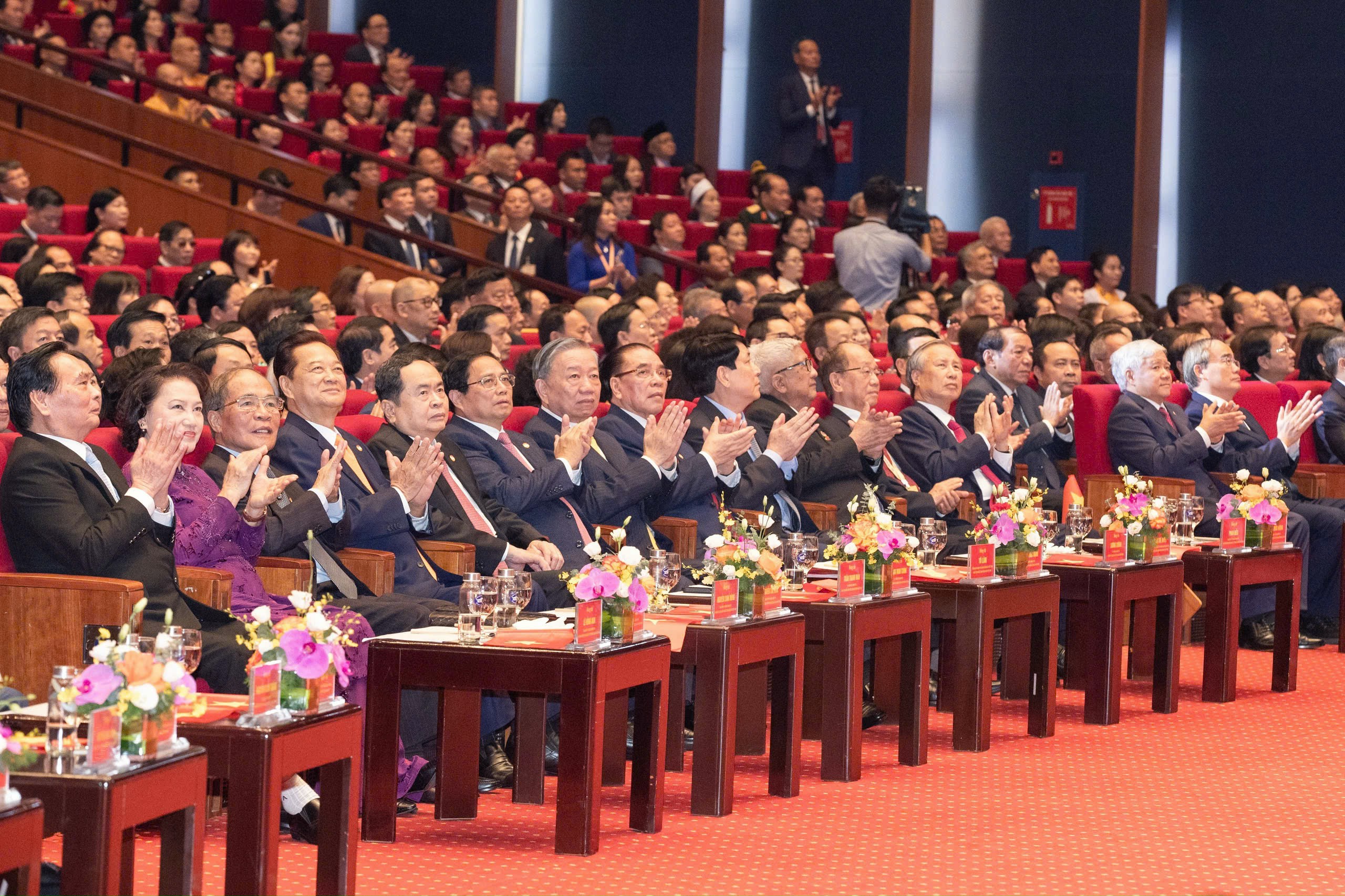 Tổng Bí thư, Chủ tịch nước Tô Lâm và các lãnh đạo dự khai mạc Đại hội Mặt trận Tổ quốc Việt Nam - Ảnh 2.