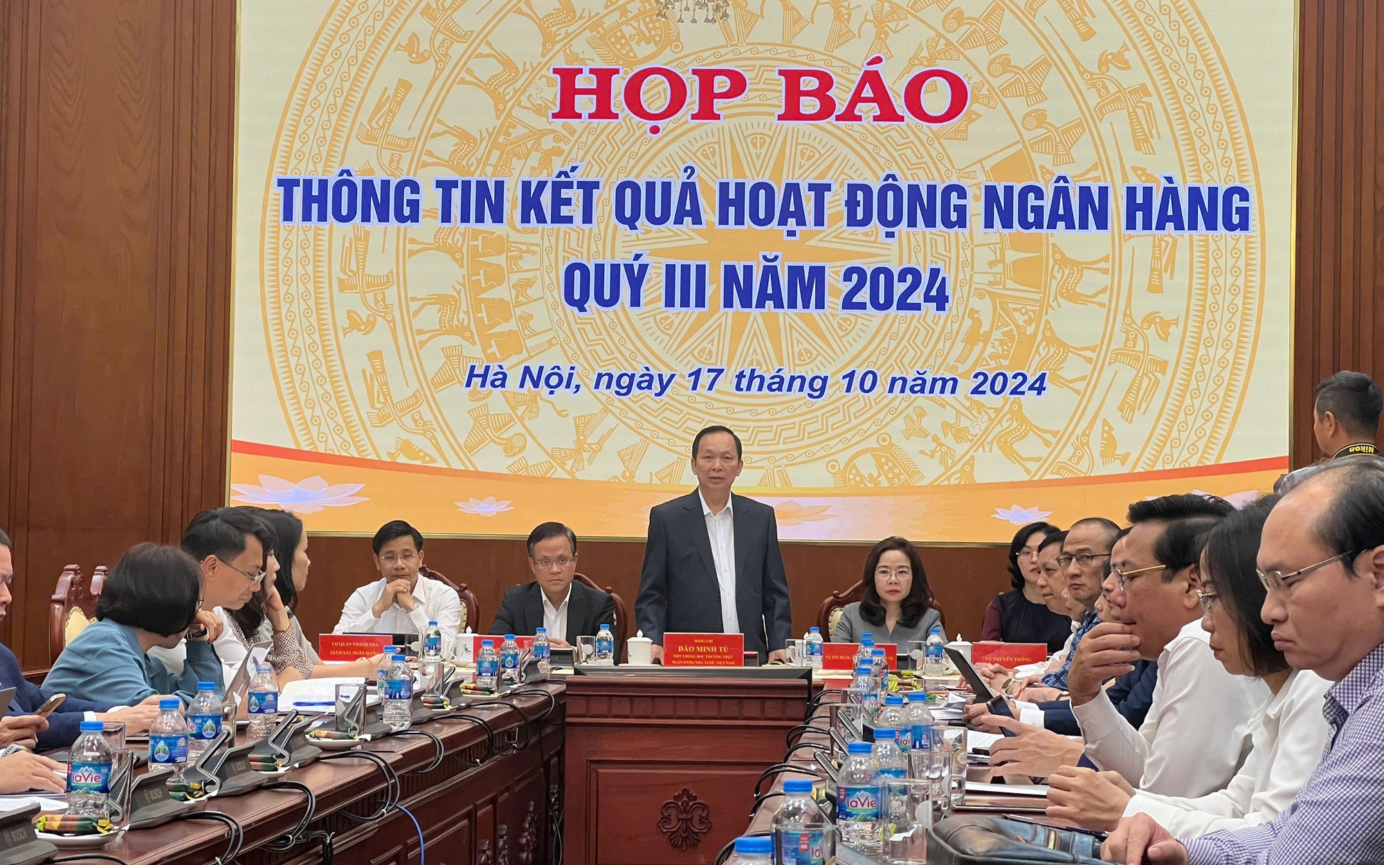 Đến ngày 30/9, tín dụng toàn ngành kinh tế tăng khoảng 9% so với cuối năm 2023 - Ảnh 2.