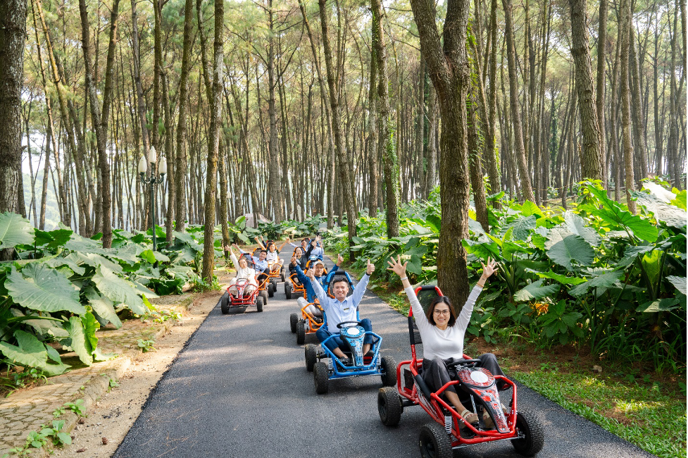 Tận hưởng thiên đường giải trí bất tận và nghỉ dưỡng tuyệt vời tại Đồi thông Hồ Đồng Chương