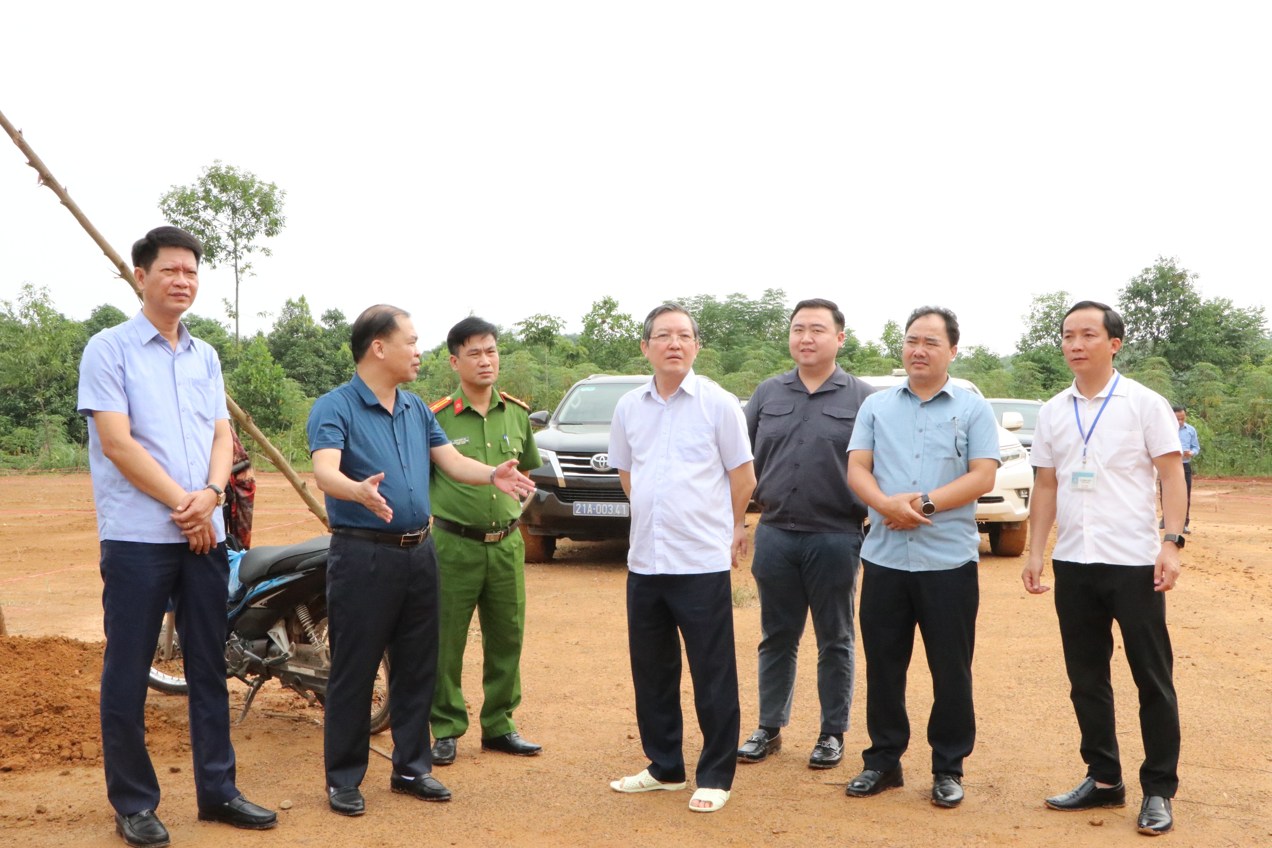 Thăm, tặng quà tại Yên Bái, Chủ tịch Hội NDVN Lương Quốc Đoàn: Bà con cần sớm ổn định cuộc sống, an cư lạc nghiệp- Ảnh 10.