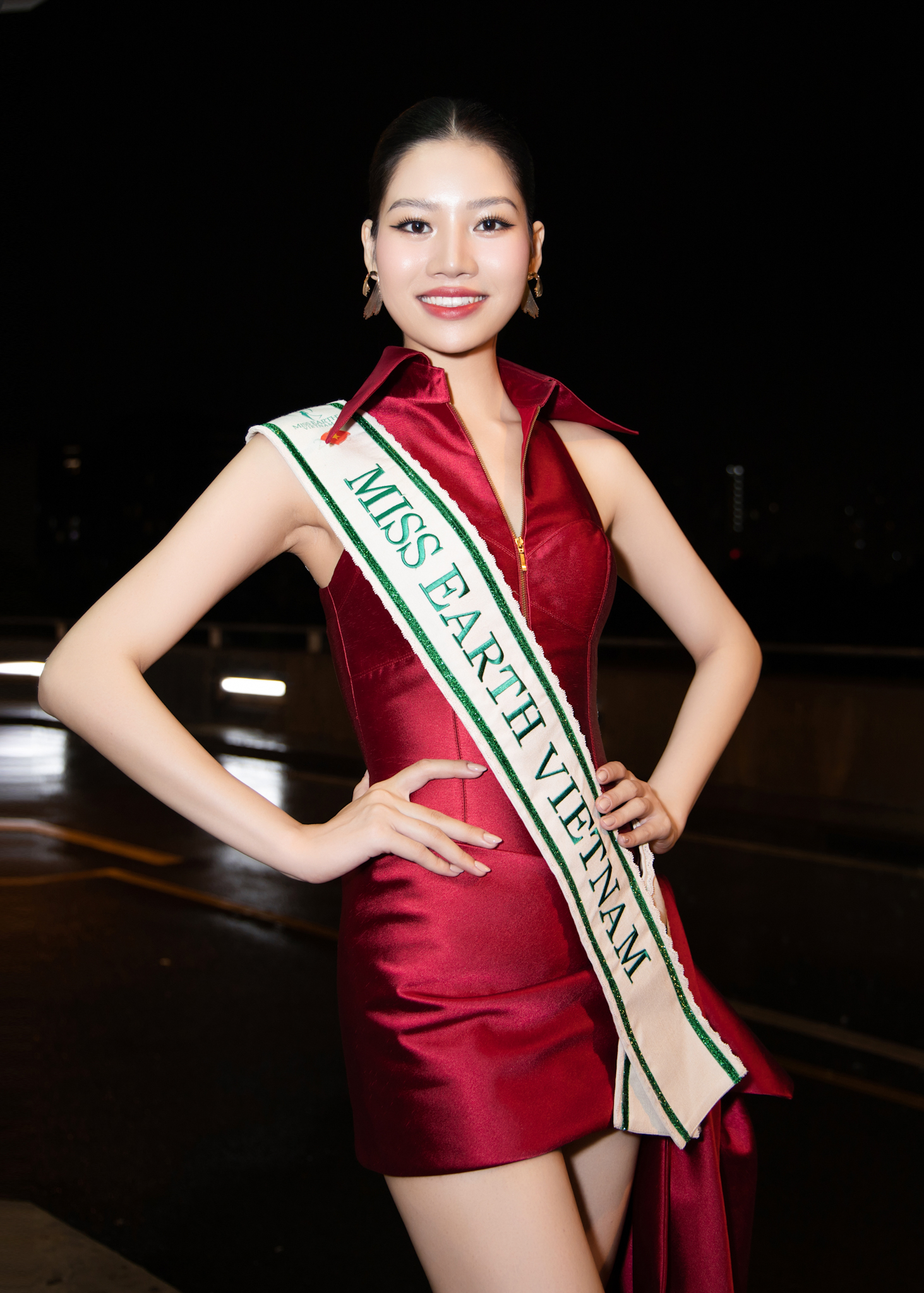 Miss Earth 2024: Cao Ngọc Bích hé lộ hồi hộp, lo lắng trước ngày thi, "đọ sắc" với Hoa hậu Lan Anh - Ảnh 1.