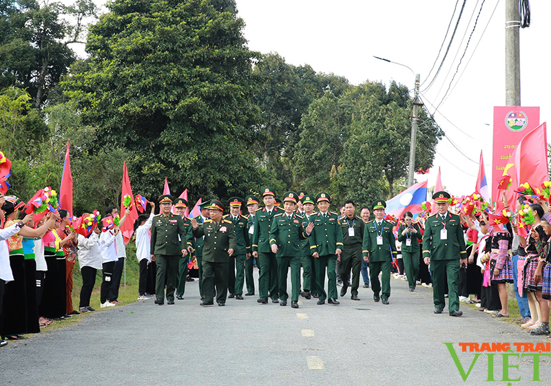 Quan hệ đoàn kết gắn bó giữa quân đội Việt Nam-Lào  ngày càng được củng cố vững chắc hơn - Ảnh 1.