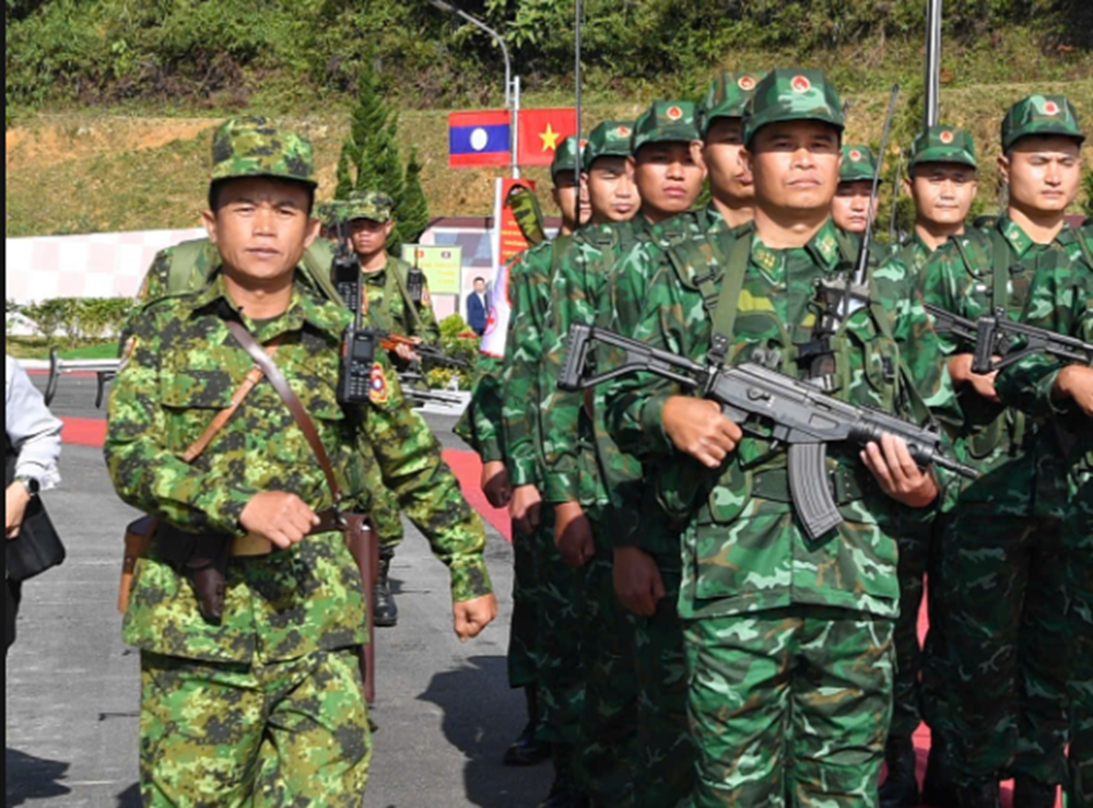 Khởi công, xây dựng doanh trại do Việt Nam tặng lực lượng biên phòng Lào - Ảnh 1.