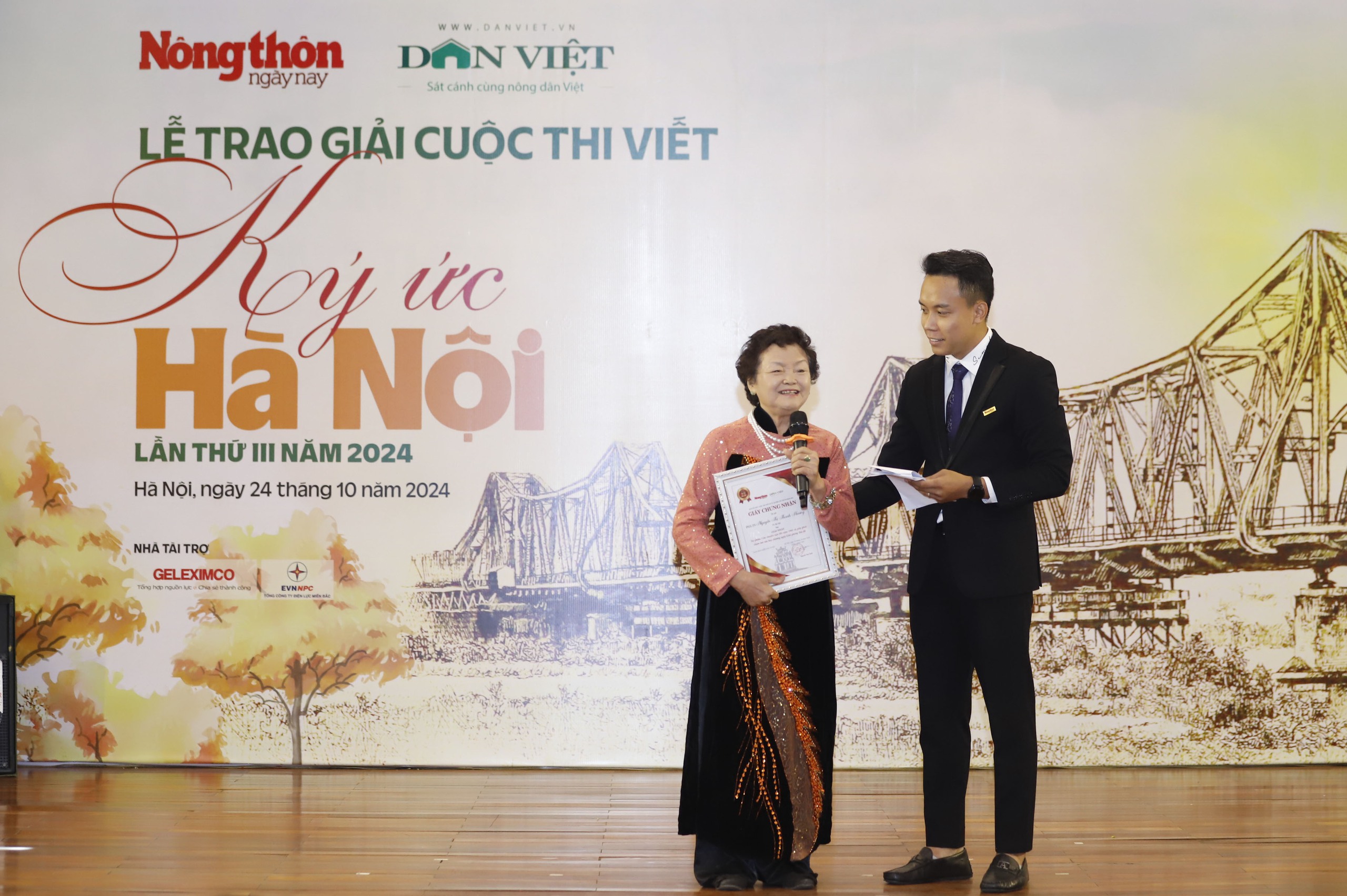 Tác giả đạt giải Nhất Cuộc thi viết Ký ức Hà Nội: Được trở về năm tháng lịch sử chói lọi của Thủ đô- Ảnh 2.