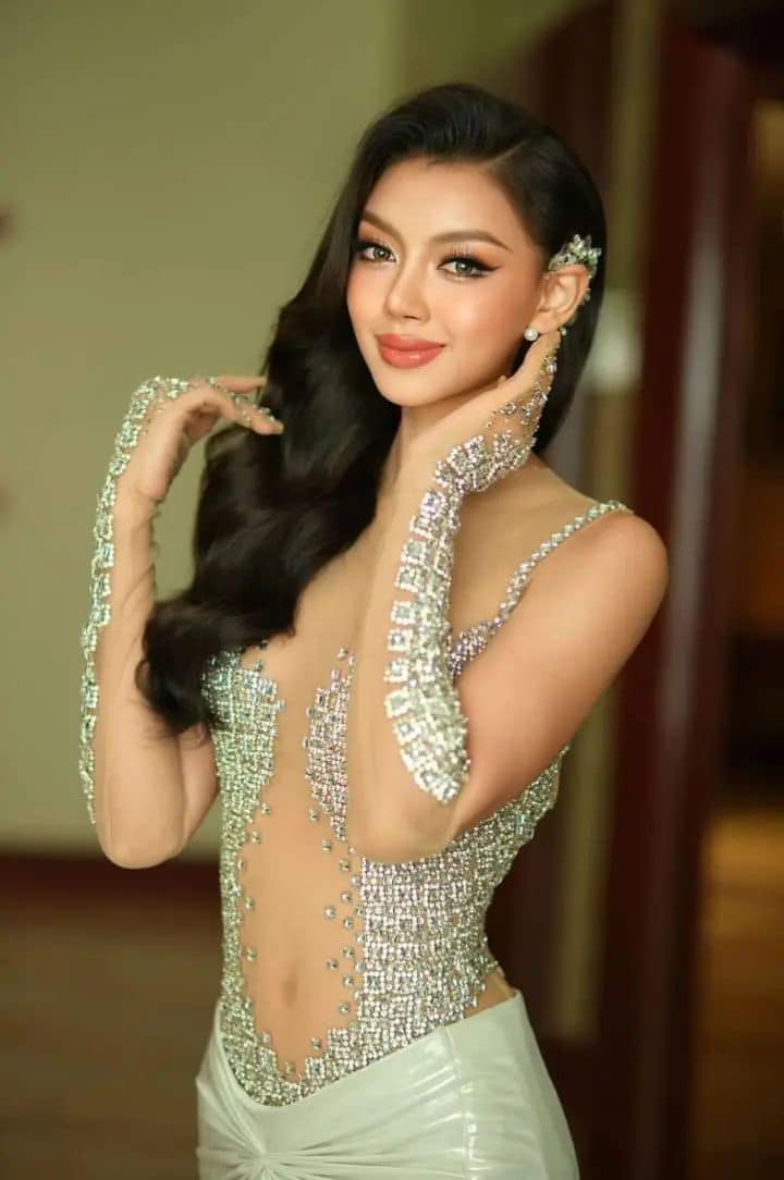 Chung kết Miss Grand International 2024: Hai đối thủ "đáng gờm" đang "vượt mặt" Võ Lê Quế Anh là ai? - Ảnh 4.